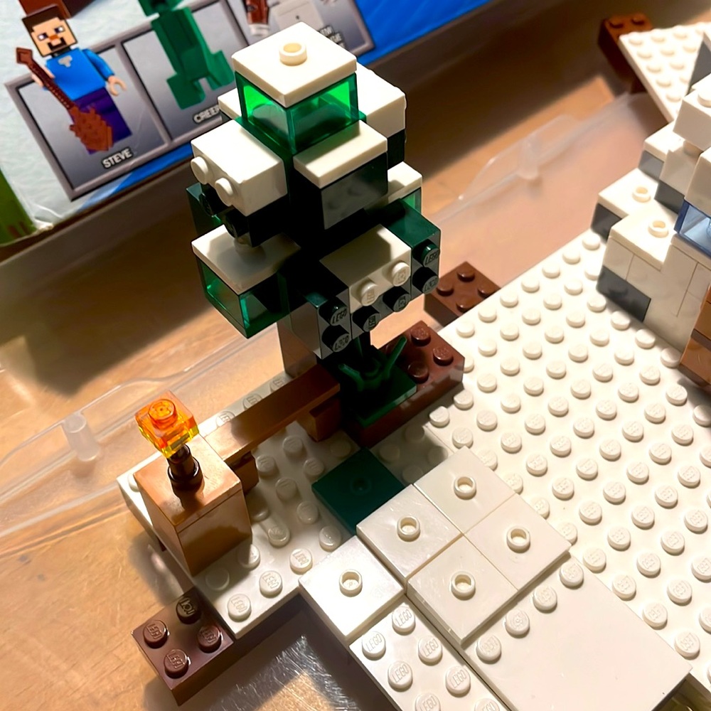 Lego 21120 - Picture 4 of 12